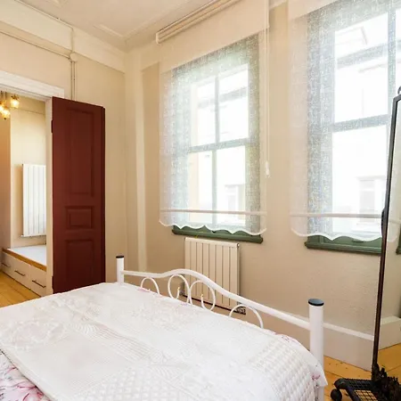 Apartment Near Golden Horn *