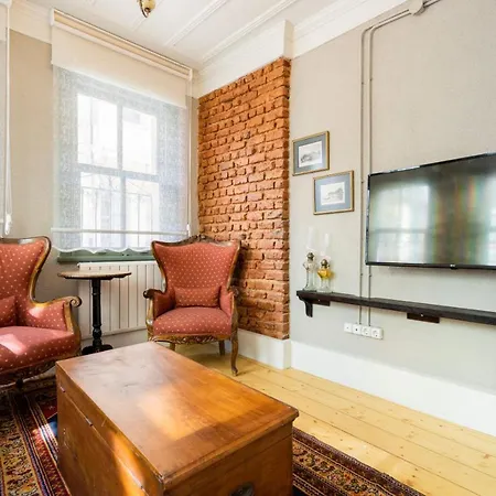 Near Golden Horn Apartment