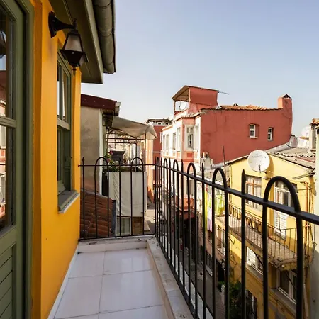 Near Golden Horn Apartment