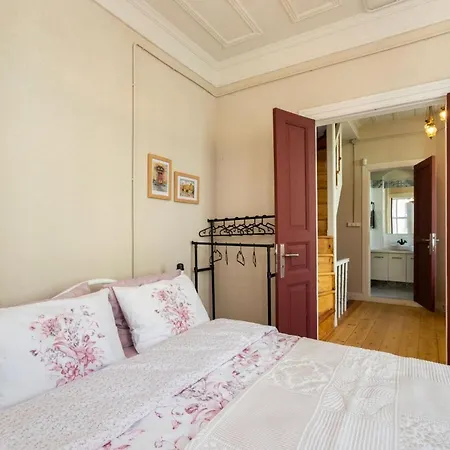 Apartment Near Golden Horn